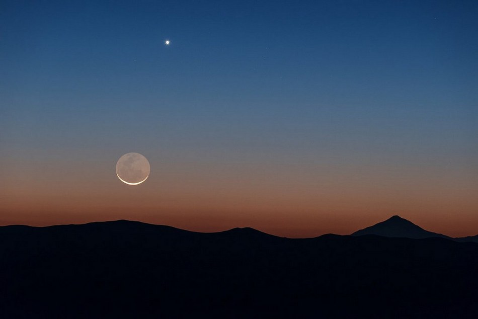 ವಸ್ತಾರೆ  ಪಟ್ಟಣ ಪುರಾಣ-ನಗರದಲ್ಲಿ ಚಂದ್ರ ದರ್ಶನ