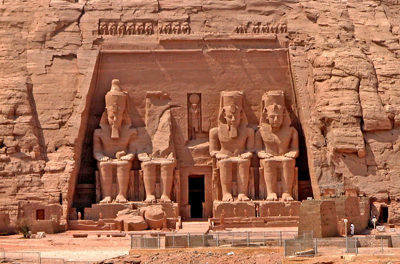 ಫೇರೋಗಳ ನಾಡಿನಲ್ಲಿ ಉಮಾರಾವ್