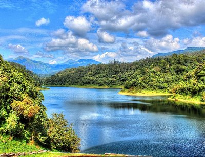 ಮನಮೋಹಕ ವಾಲ್ಪಾರೈ: ರಾಧಾಕೃಷ್ಣ ಪ್ರವಾಸ ಕಥನ