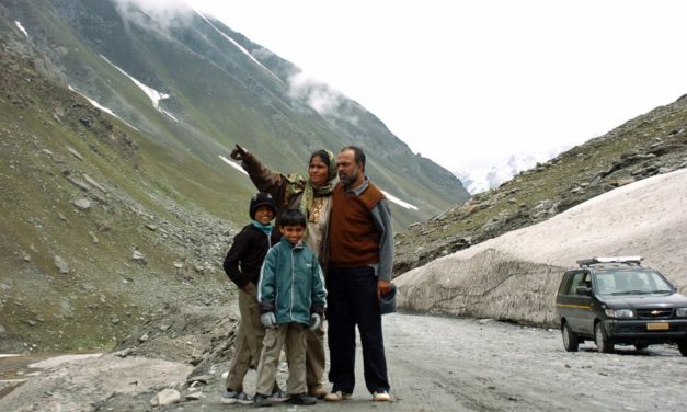 ಕಾರ್ಗಿಲ್ಲಿನ ದಾರಿಯಲ್ಲಿ: ಅಬ್ದುಲ್ ರಶೀದ್ ಅಂಕಣ