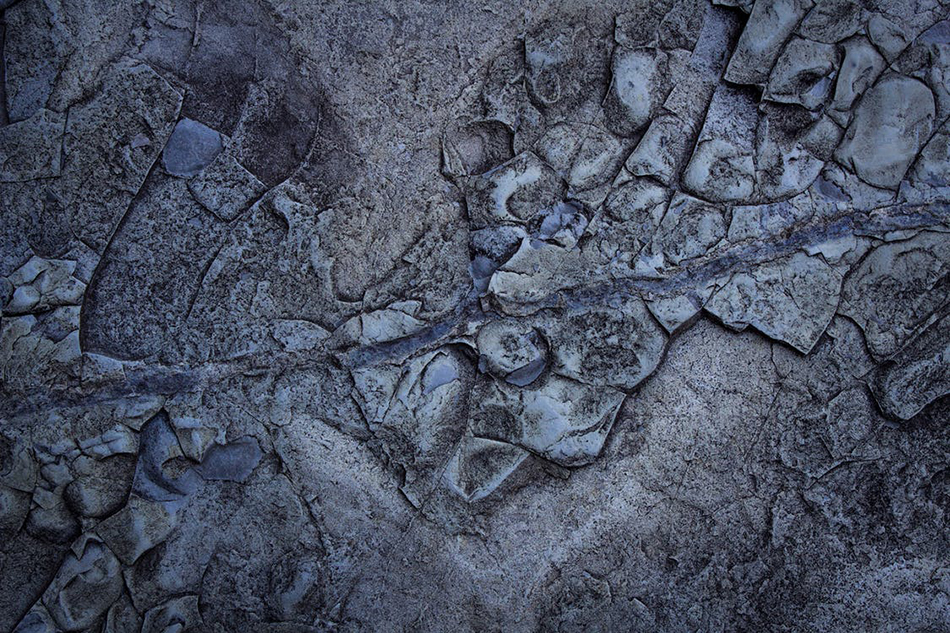 ಕಣ್ಣಿಗಿಲ್ಲದ ಕಾಣ್ಕೆ: ಕಮಲಾಕರ ಭಟ್ ಕಡವೆ ಬರೆದ ದಿನದ ಕವಿತೆ