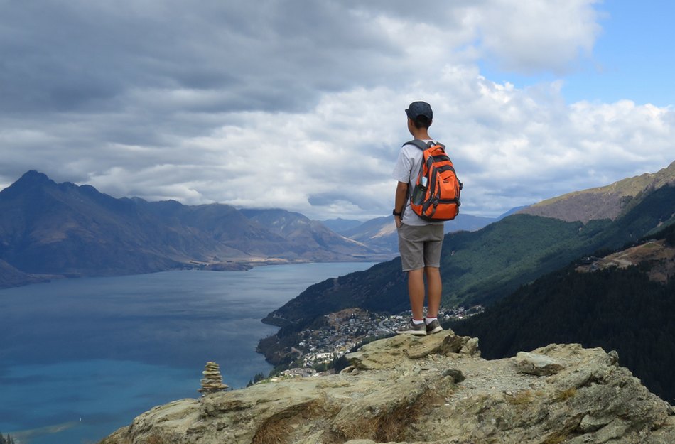 ಹಸಿರು ನೆಲದ ಮೇಲೂ ರೊಕ್ಕದ ಕಣ್ಣು:ರೂಪಶ್ರೀ ಅಂಕಣ