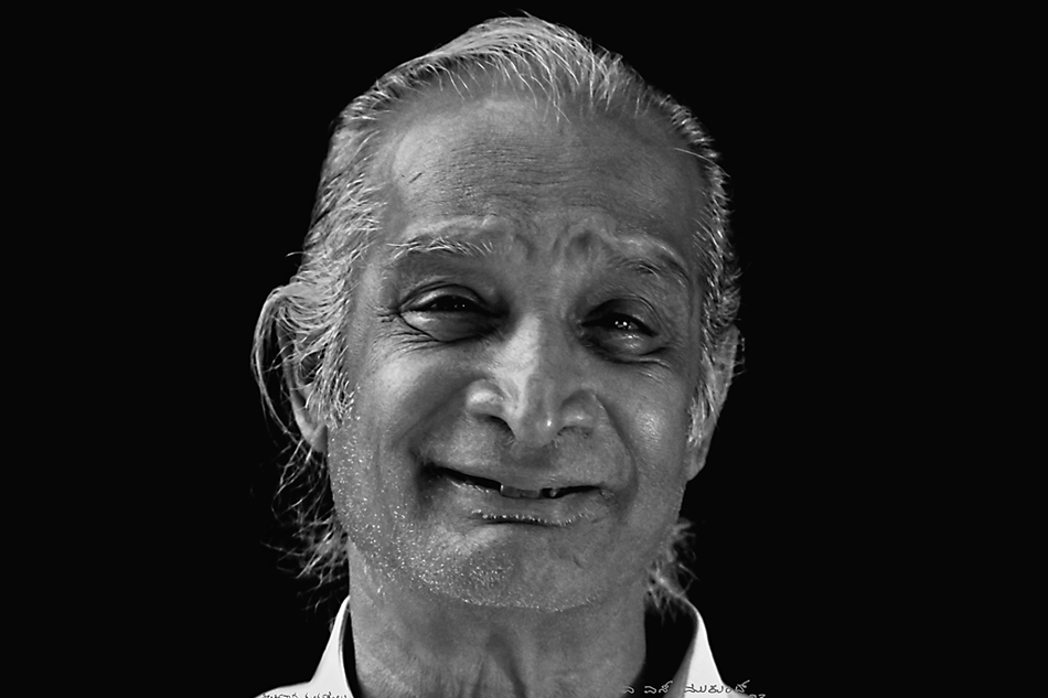 ಎ. ಎನ್. ಮುಕುಂದ ತೆಗೆದ ಕೀರ್ತಿನಾಥ ಕುರ್ತಕೋಟಿ ಅವರ ಚಿತ್ರ