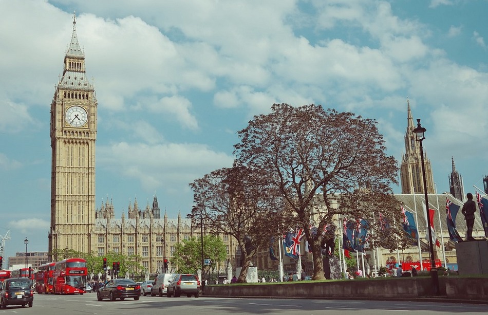 ಬ್ರಿಟಿಷರು ಭಾರೀ ರೇಸಿಸ್ಟ್ ಗಳಂತೆ,ಹೌದಾ?:ಪ್ರೇಮಲತ ಕಥನ