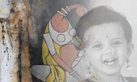 ತಿರ್ಯಗ್ಜಂತುವಿನ ಹಾವಳಿಯರಿತ ಪ್ರದ್ಯುಮ್ನನು ನಿರ್ವ್ಯಾಜ್ಯಾಧಿಗಮನೆ ವಾರಿಧಿಗಾತು ಗತಿಸಿದನು