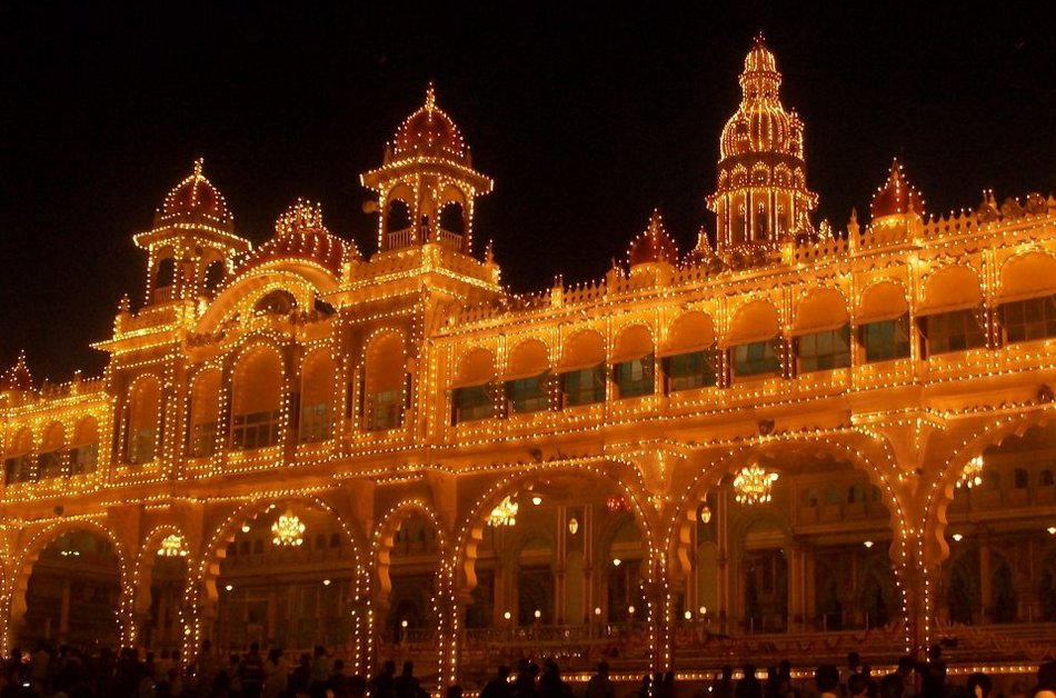 ಅರಮನೆಯ ಊರಲ್ಲಿ ಜನಸಾಮಾನ್ಯರ ದಸರಾ:ಸುಜಾತಾ ತಿರುಗಾಟ ಕಥನ