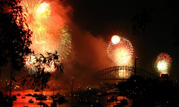 ದೀಪಾವಳಿ, ವಿಭಿನ್ನತೆ, ಏಕತೆ: ವಿನತೆ ಶರ್ಮ ಅಂಕಣ