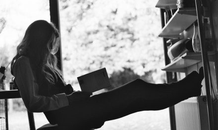 ಕವಿತೆಯನ್ನು ಕೇಂದ್ರವಾಗಿಟ್ಟುಕೊಂಡು ಎಂಬ ಮಾತೆಂದರೆ