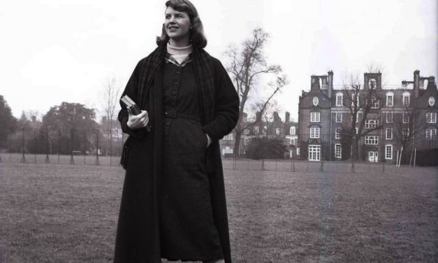 ನಮ್ಮ ಆತ್ಮ ಒರಗಿ ಸುಧಾರಿಸಿಕೊಳ್ಳುವುದಕ್ಕೆ ಇನ್ನೊಂದು ಆತ್ಮ ಬೇಕು, ನಮ್ಮನ್ನು ಬೆಚ್ಚಗಿಡುವುದಕ್ಕೆ ಇನ್ನೊಂದು ಮೈಯಿ ಬೇಕು