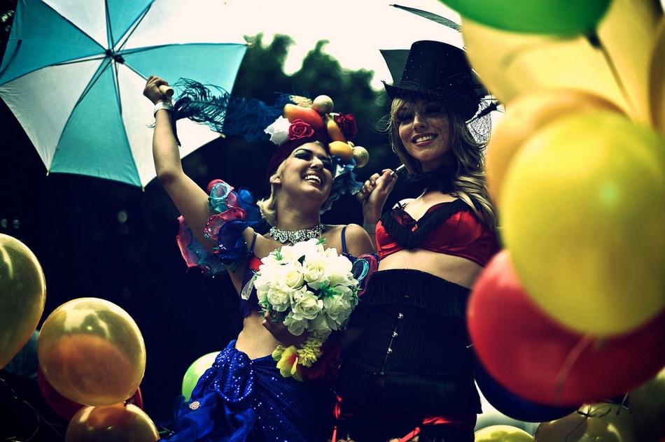 ಸಿಡ್ನಿ ಮಾರ್ಡಿ ಗ್ರಾ- “ಒಂದು ಭಿನ್ನ ಹಾದಿ”:     ಡಾ. ವಿನತೆ ಶರ್ಮಾ ಅಂಕಣ