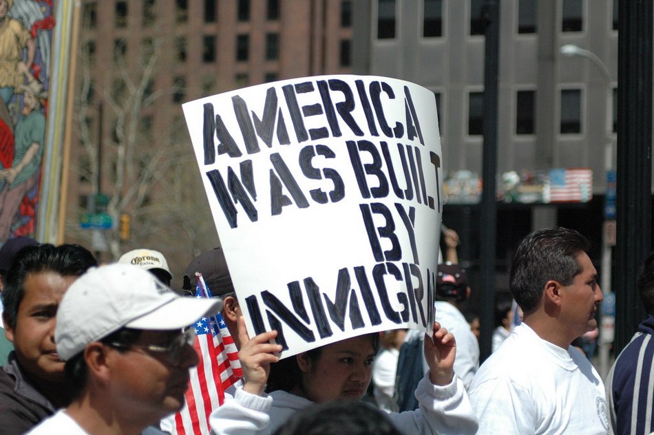 ವಲಸೆ ನೀತಿಯಲ್ಲಿನ ಅಂಕುಡೊಂಕುಗಳು:ವೈಶಾಲಿ ಅಂಕಣ