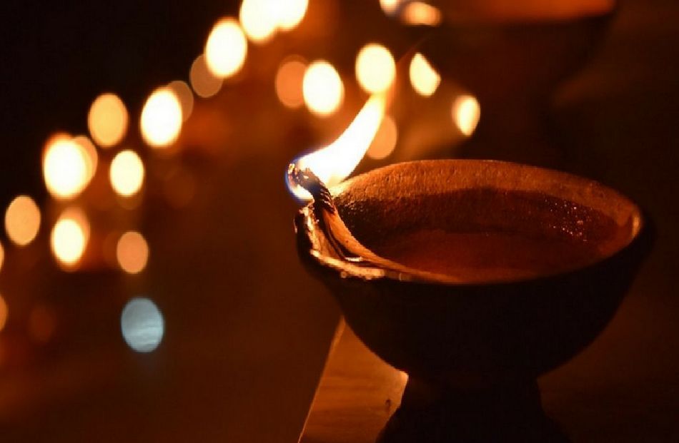 ದೀಪದ ಹಬ್ಬಕ್ಕೆ ಮೂರು ಕವಿಗಳ ಕವಿತೆಗಳು