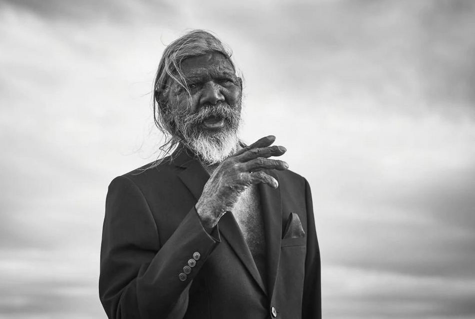 ಬಿಳಿ, ಕರಿ ಪ್ರಪಂಚಗಳಲ್ಲಿ ಅಲೆವ ಪುರಾತನ ಆತ್ಮ ಗಲ್ಪಿಲಿಲ್: ವಿನತೆ ಶರ್ಮಾ ಅಂಕಣ