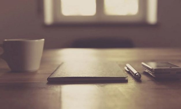 ಸಿಕ್ಕು ನುಣುಚಿಕೊಳ್ಳುವ ಮೀನು ಬರಹ….: ಆಶಾ ಜಗದೀಶ್ ಅಂಕಣ