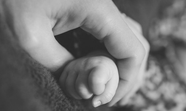 ಜಾನಪದ ಸಾಹಿತ್ಯದಲ್ಲಿ ಲಾಲಿ ಪದಗಳು ಮತ್ತು ಶಿಶು ಪ್ರಾಸಗಳು