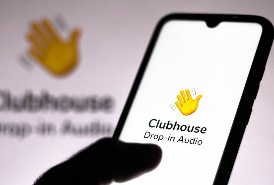 ಭಾರೀ ಮಾತಿನ ಬಜಾರು ಸುತ್ತಿ ಸಾಗಿದೆ ಸುಮಾರು