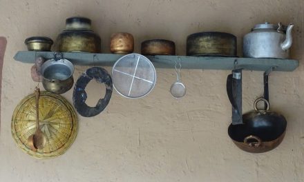 ಛಡಿಯಾಮಿ ಛಂ ಛಂ, ವಿದ್ಯಾಯಾಮಿ ಘಂ ಘಂ