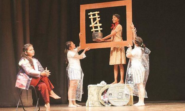 ರಂಗಭೂಮಿ ನಮಗೆ ಅನಿವಾರ್ಯ ಎಂಬ ವಿನಯಶೀಲತೆ