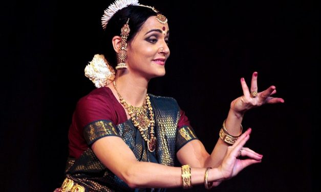 ಅಭಿನಯಕ್ಕೆ ಅಲಂಕಾರದ ಮೊನಚು ಕೊಡುವ ಹಸ್ತಾಭಿನಯ