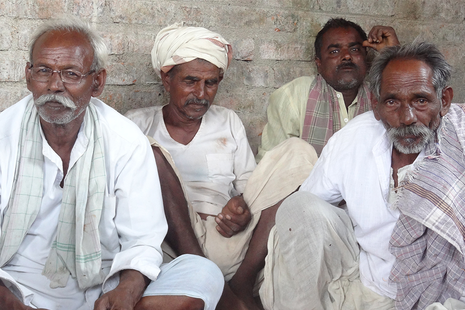 ಭಾರತ್ ಬ್ಲೇಡಿನ ಲಕ್ಷೆ ಮತ್ತು ಮನೆಕನ್ನದ ಕತೆಗಳು