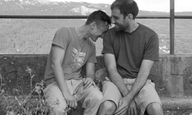 ಹೀಗೊಂದು ‘ಭಿನ್ನ ಸಾಮಾನ್ಯ’ರ ಪ್ರೇಮಚರಿತೆ