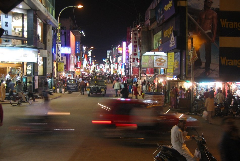ಟಿಶ್ಯೂಮಾರುವ ಹುಡುಗ ಸುಳ್ಳು ಹೇಳಲಿ ಬಿಡಿ