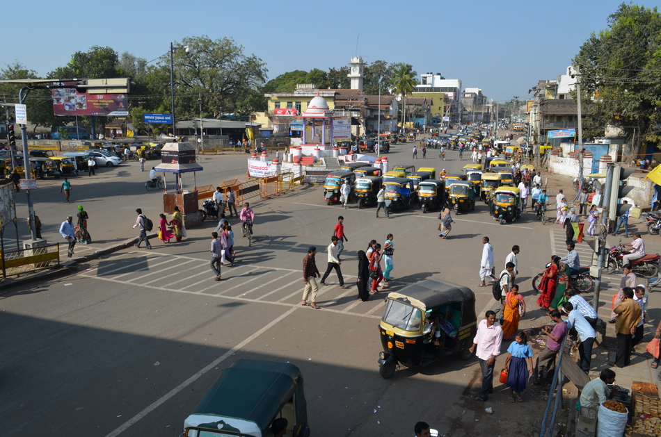 ಪೋಲಿಸ್ ಕಿ ಬೇಟಿ…
