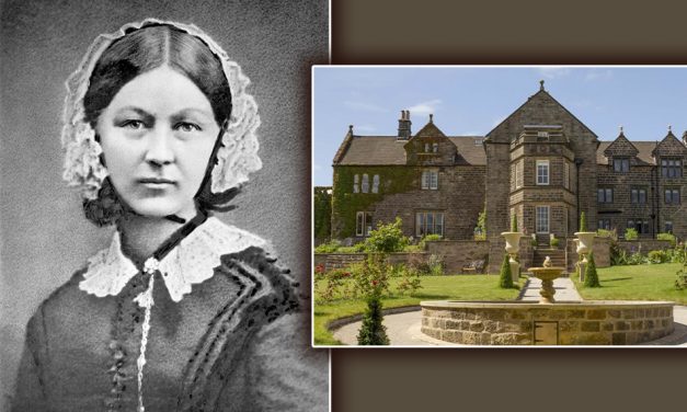 ಹಣತೆ ಹಿಡಿದ ವನಿತೆ