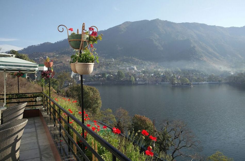 ನೈನಿತಾಲ್ ಟ್ರಿಪ್ ನಲ್ಲಿ ಭೇಟಿಯಾದ ಭಗಿನಿ ಮತ್ತು ಕವಿ