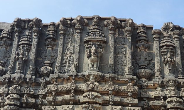 ಕಲ್ಲಿನಲ್ಲಿ ಕಡೆದ ಆಲ್ಬಮ್‌, ತಾಡಿಪತ್ರಿ