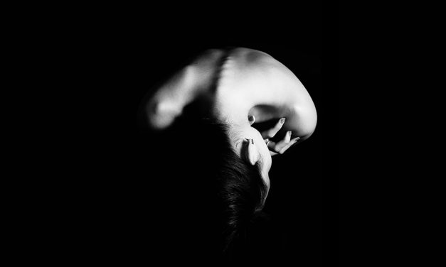 ಹೊಗಳಿಕೆಯ ಹಿಂದಿದೆ ನಿರೀಕ್ಷೆಯೆಂಬ ಒತ್ತಡ