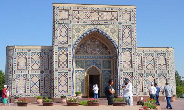 ಉಜ್ಬೆಕಿಸ್ತಾನದ ನೆನಪಿನಲ್ಲಿ ಇತಿಹಾಸದ ನೋಟಗಳು