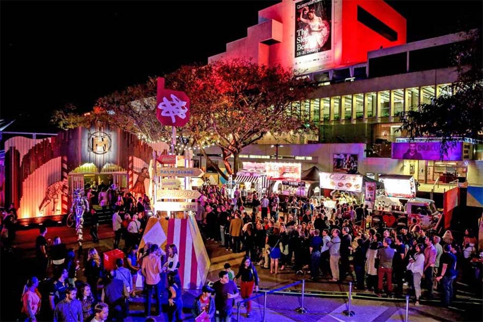 ಬೆಳಕು ಬಣ್ಣದ ಭ್ರಮಾಲೋಕ ​ರಿವರ್ ಫೈರ್