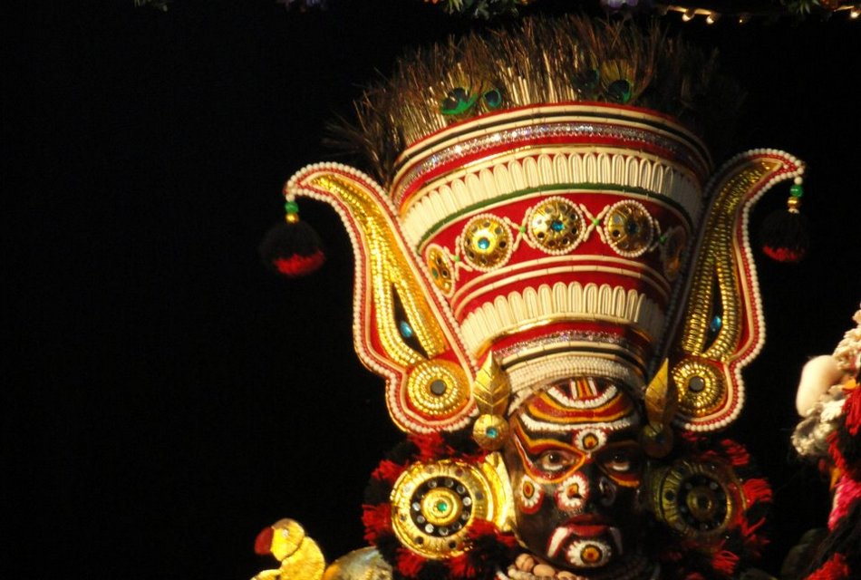 ಮಡಿವಂತಿಕೆಯ ರಂಗಸ್ಥಳದಲ್ಲಿ ಹೊಸ ಪ್ರಸಂಗಗಳ ಗ್ರಹಿಕೆ