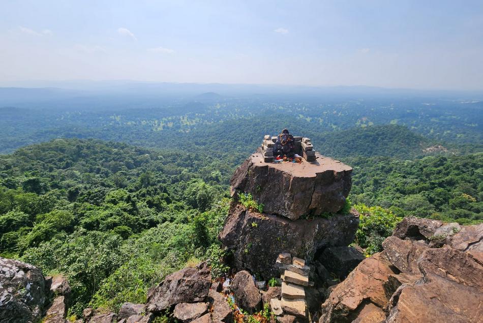 ಧೋಲ್ಕಲ್ ಗಣೇಶನಿಗಾಗಿ ಬೆಟ್ಟ ಹತ್ತಿಯೇಬಿಟ್ಟೆ!