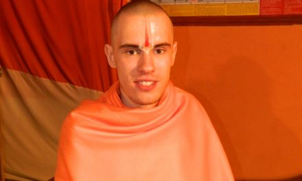 ಕಾವಿಧಾರಿಗಳೊಂದಿಗೆ ಕಳೆದ ಕಾಲದ ಮೆಲುಕುಗಳು…