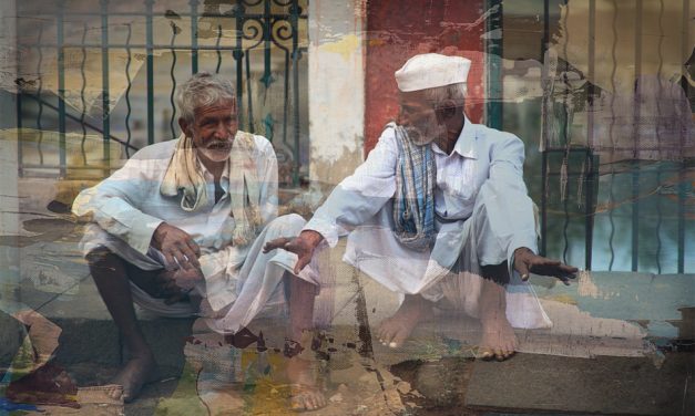ಇವತ್ತಿನಿಂದ “ಬೀದಿ ಜಗಳ ಮತ್ತು ಇತರೆ ಪ್ರಬಂಧಗಳು”