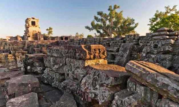 ಮೌರ್ಯರ ಕಾಲದ ಆಡಳಿತ ಮತ್ತು ಮತ ಸ್ಥಾಪನೆಗಳು
