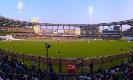 ಕ್ರಿಕೆಟ್ ಮೈದಾನಗಳು ಮತ್ತು ಕಾಮೆಂಟೇಟರ್ಸ್‌