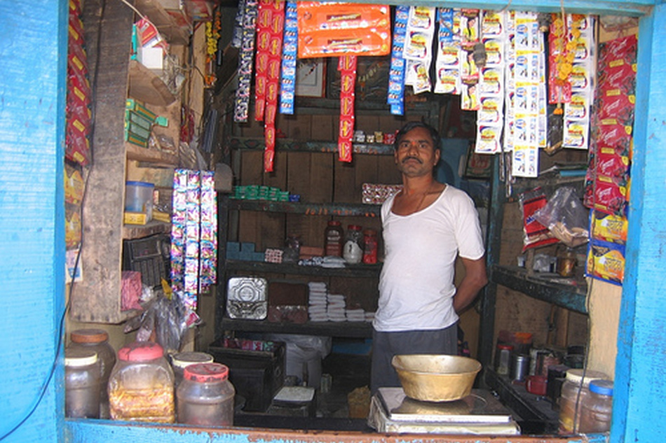 ಪೆಟ್ಟಿಗೆ ಅಂಗಡಿಯಲ್ಲಿ ಭದ್ರವಾದ ನೆನಪುಗಳು: ಮಾಲತಿ ಶಶಿಧರ್ ಅಂಕಣ