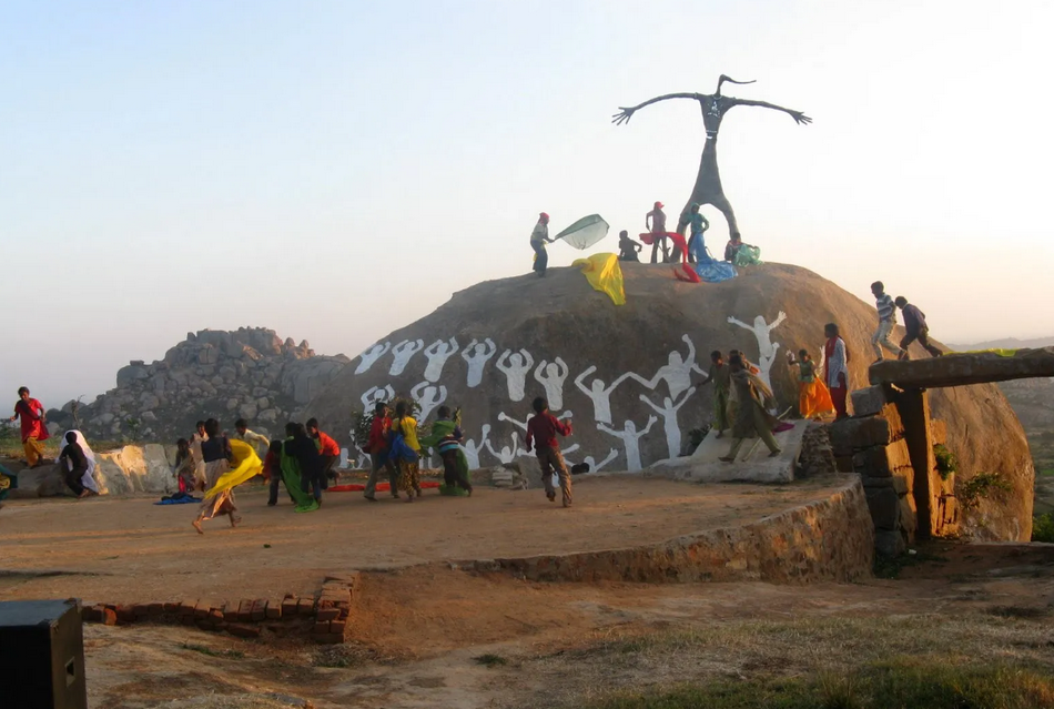 ‘ಆದಿಮ’ದ ಸನ್ನಿಧಿಯಲ್ಲಿ: ಸತೀಶ್‌ ತಿಪಟೂರು ಬರಹ