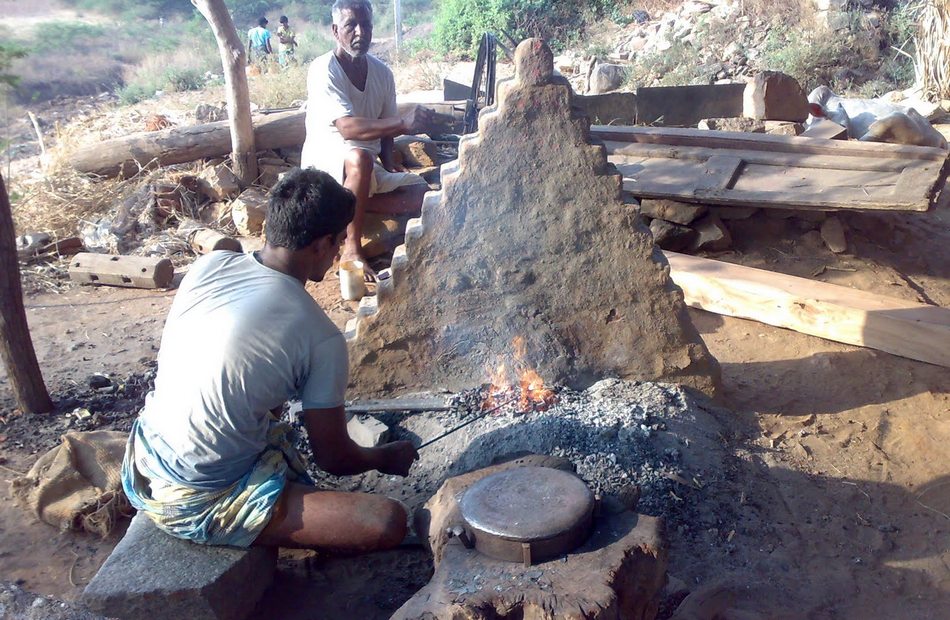 ಬಸವನಗೌಡ ಹೆಬ್ಬಳಗೆರೆ ಬರೆಯುವ ಹೊಸ ಸರಣಿ ‘ಬದುಕು ಕುಲುಮೆ’ ಇಂದಿನಿಂದ
