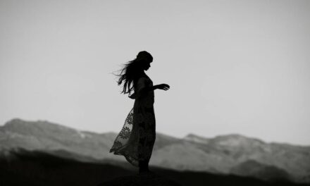 ಒಂದು ಸುಳ್ಳು ಒಂದು ಸತ್ಯ: ಆಶಾ ಜಗದೀಶ್ ಅಂಕಣ