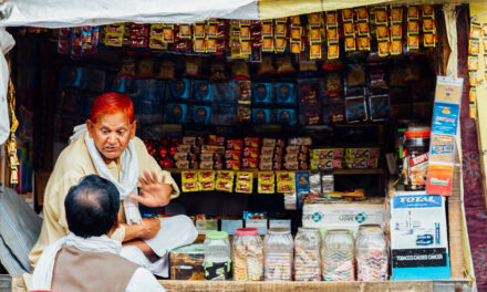 ಉಳ್ಳವರ ಜೊಳ್ಳುತನ: ವಸಂತಕುಮಾರ್‌ ಕಲ್ಯಾಣಿ ಪ್ರಬಂಧ