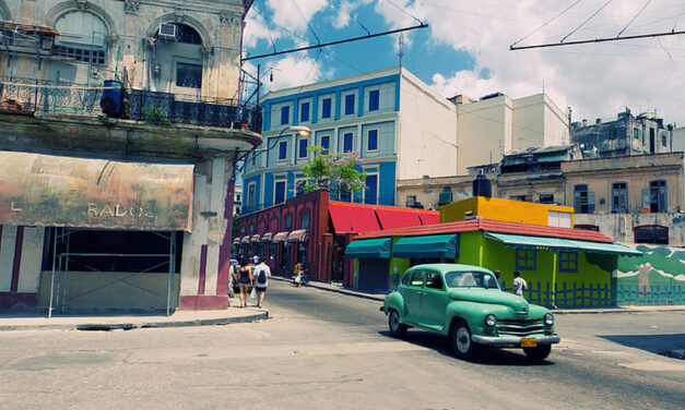 ದೊಡ್ಡ ದ್ವೀಪ ಅಕ್ಷರ ದೀಪ ಕ್ಯೂಬಾ: ಡಾ. ವಿಶ್ವನಾಥ ನೇರಳಕಟ್ಟೆ ಸರಣಿ