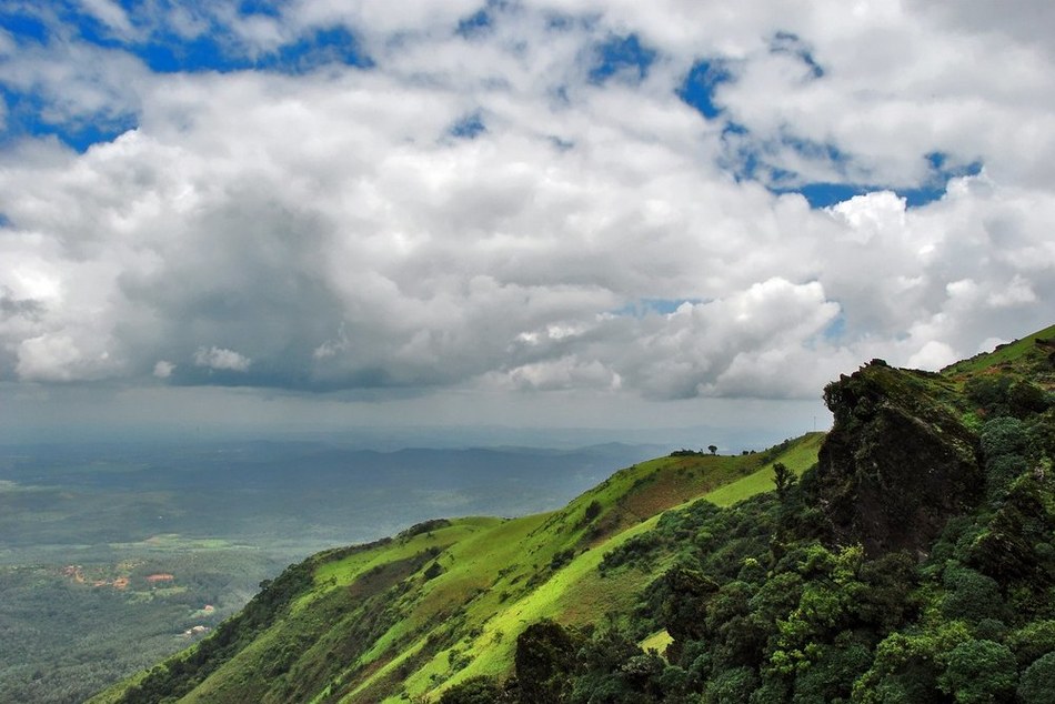 ಮಳೆ, ಮಂಜು ಮತ್ತು ಚಾರಣ: ಮುನವ್ವರ್, ಜೋಗಿಬೆಟ್ಟು ಬರಹ